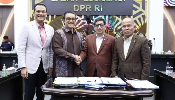 Baleg Rampungkan Harmonisasi 15 RUU Kabupaten-Kota di Kalimantan, DPR Siapkan Langkah ke Paripurna