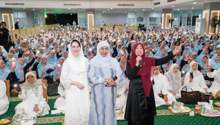 Khofifah Ajak Warga Jatim Jadikan Tahun Baru Islam 1448 Hijriah sebagai Momentum Hijrah Menuju Kebaikan
