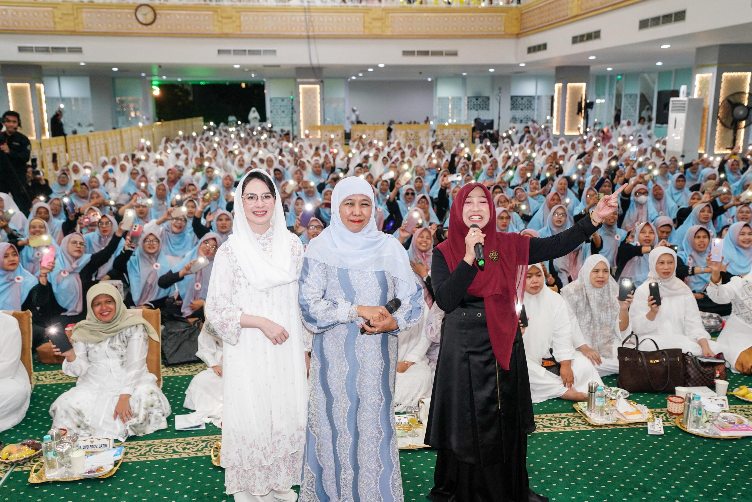 Khofifah Ajak Warga Jatim Jadikan Tahun Baru Islam 1448 Hijriah sebagai Momentum Hijrah Menuju Kebaikan