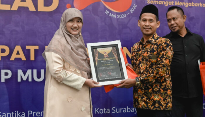 Raih Penghargaan Politisi Peduli Ekonomi Kreatif, Lilik Hendarwati Tegaskan Komitmen Dampingi UMKM Naik Kelas