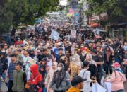 Ribuan Warga Tergabung FMJM Unjuk Rasa Tuntut Program MBG Tetap Dilanjutkan
