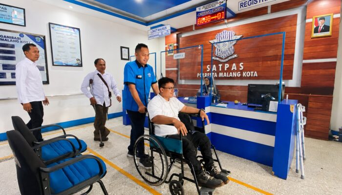 Polresta Malang Kota Fasilitasi Pembuatan SIM bagi Driver Ojol Difabel, Dorong Keselamatan Berlalu Lintas yang Setara