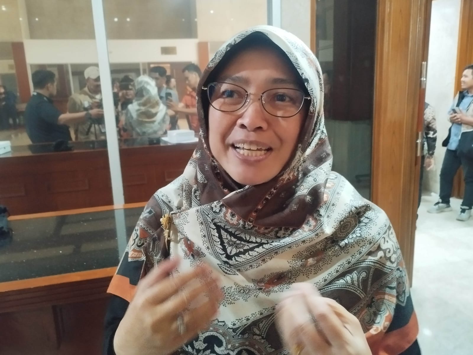Komisi X DPR Soroti Carut-Marut SPMB 2026, Minta Kampus Hentikan Intimidasi saat Ospek