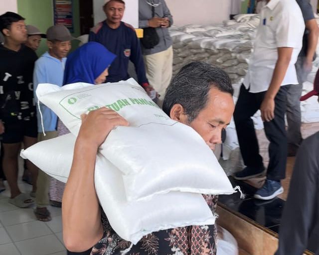 Bulog Kediri Salurkan 9,7 Juta Kilogram Beras Bantuan Pangan