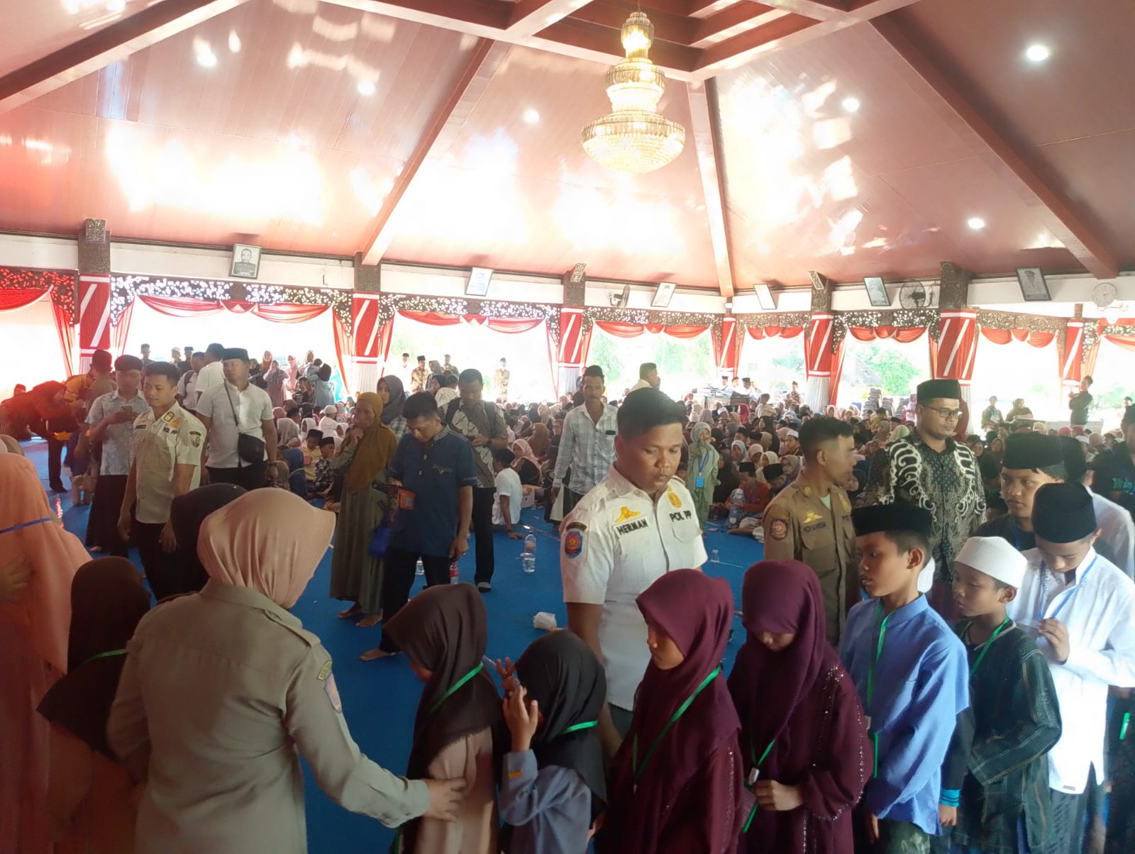 Bupati Sampang Santuni 1000 Anak Yatim, Dari 14 Kecamatan