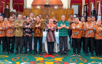 Gubernur Khofifah Menerima Peserta Kepemimpinan Nasional PKN I Angkatan LXVI di Grahadi