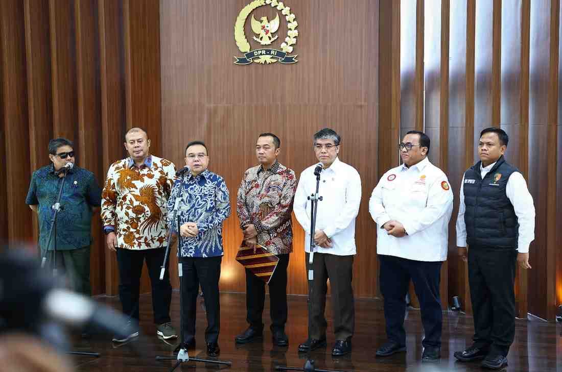 DPR Bentuk Satgas Mitigasi PHK, Ancaman 55 Ribu Buruh Kehilangan Pekerjaan Jadi Alarm