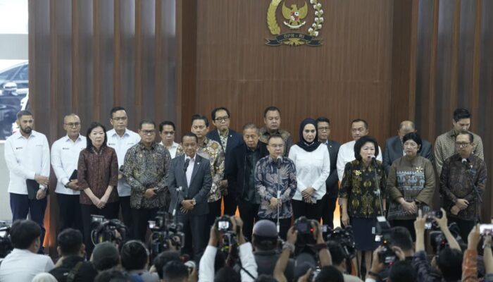 DPR-Pemerintah Turun Tangan Redam Harga Gas Industri, Benarkah Mampu Cegah PHK?