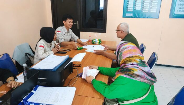 Bapenda Kota Malang Jemput Bola Pembayaran Pajak di Mojolangu dan Tunjungsekar, Warga Apresiasi Pelayanan Dekat