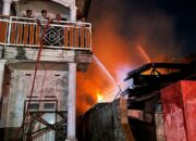 Diduga Berasal dari Tungku Kayu, Rumah Lansia di Tajinan Ludes Terbakar