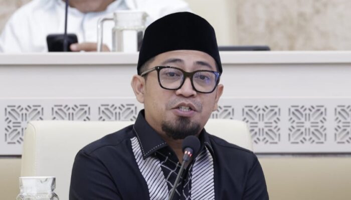 Soroti Hambatan Pencairan Gaji ke-13, DPR Desak Taspen Pangkas Birokrasi