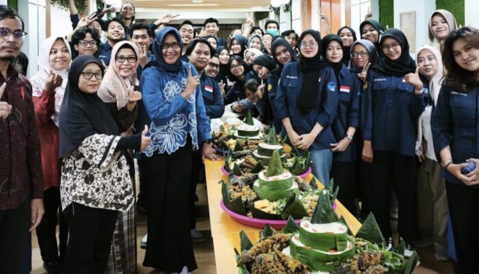 Lewat Budidaya Lele Bioflok, Mahasiswa S-1 Akuakultur Unesa Olah Hasil Panen untuk Promosikan Diversifikasi Pangan
