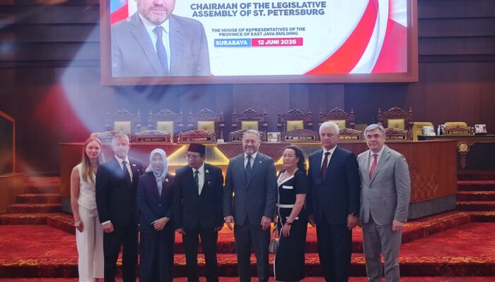 Kunjungi DPRD Provinsi Jatim, Ketua DPRD Kota St Petersburg-Rusia Tawarkan Kerjasama Bilateral