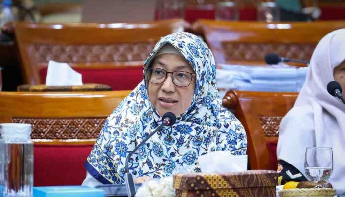 DPR Soroti Mutu Pendidikan Tinggi, Peningkatan SDM Tak Cukup Hanya Mengandalkan Sekolah