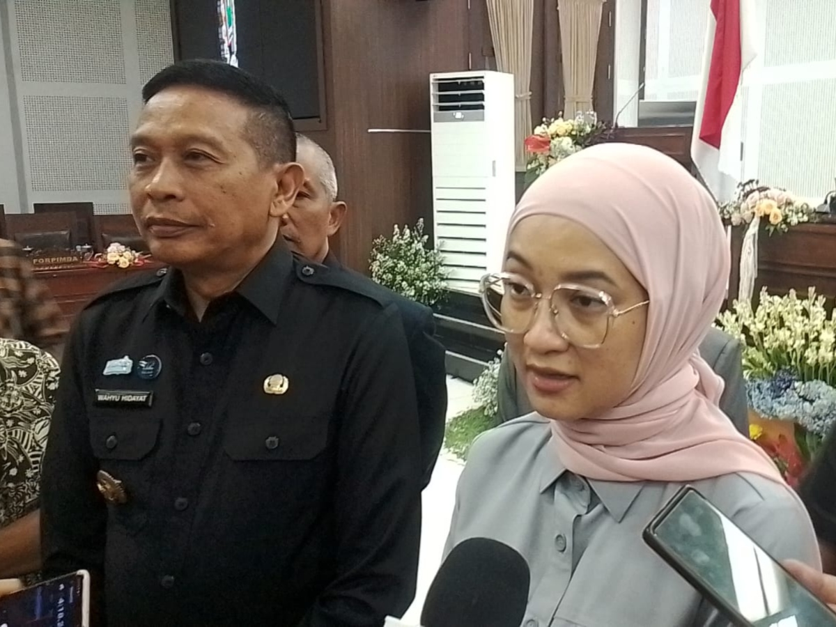 Wahyu Hidayat Sampaikan LPJ APBD 2025, DPRD Dalami Ketidaksesuaian Target Pendapatan