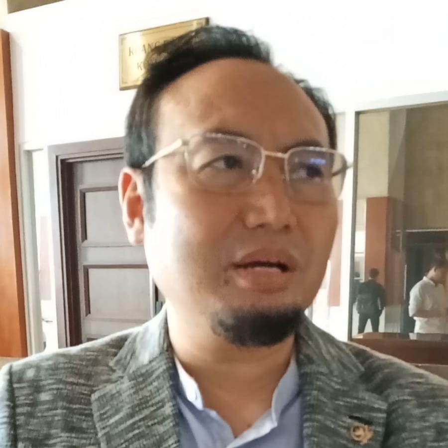 Koperasi atau Barak? DPR Kritik Porsi Latihan Fisik Setelah Dua Peserta Tewas