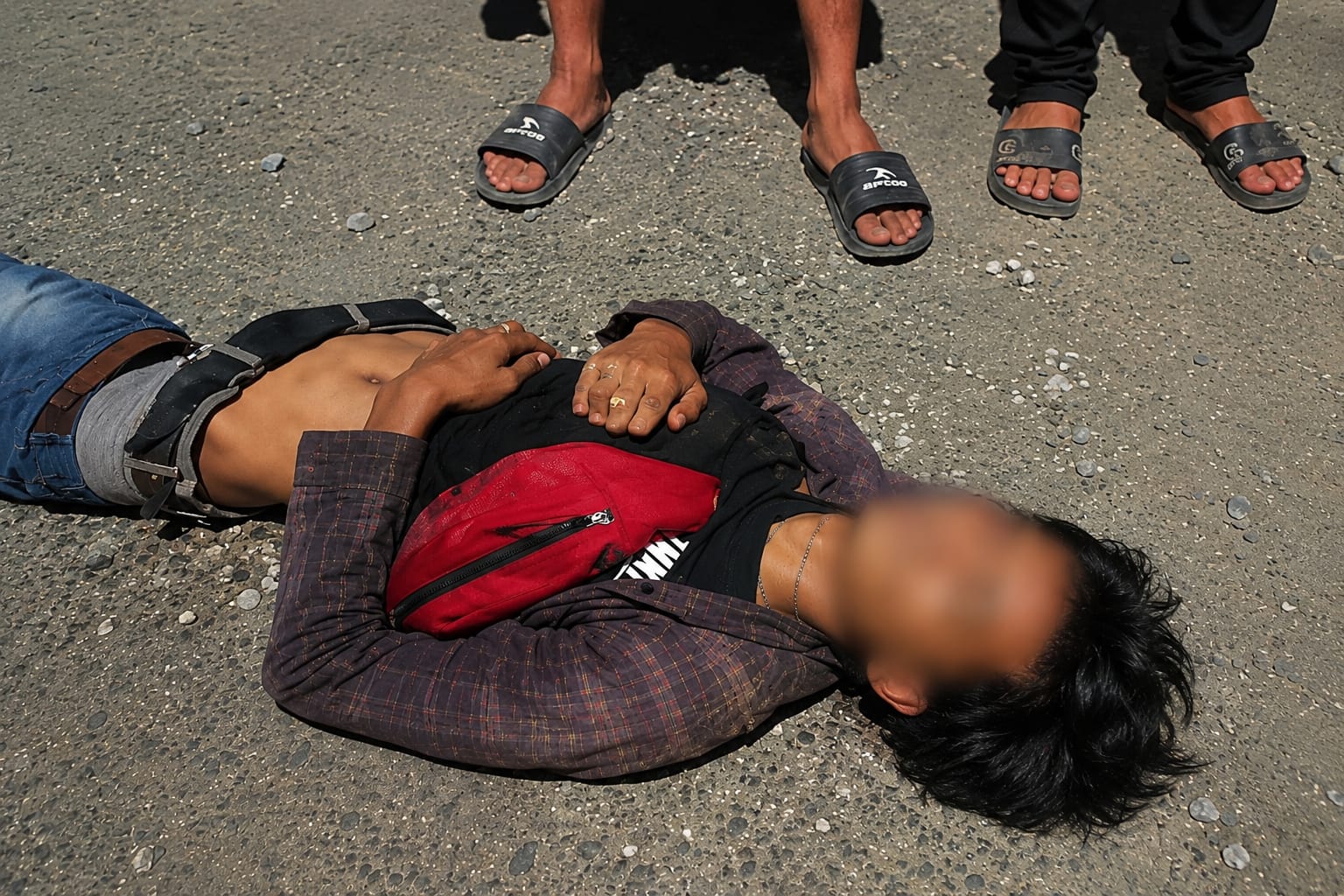 Dua Terduga Curanmor Babak Belur Dihajar Massa, Polisi Dalami Dugaan Jaringan Pencurian Motor di Malang
