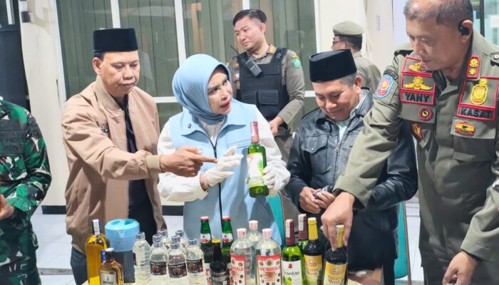Usai Desakan DPRD Sidoarjo, Ratusan LC hingga Miras Ilegal Diamankan dalam Razia Warkop Remang-remang di Tol HK