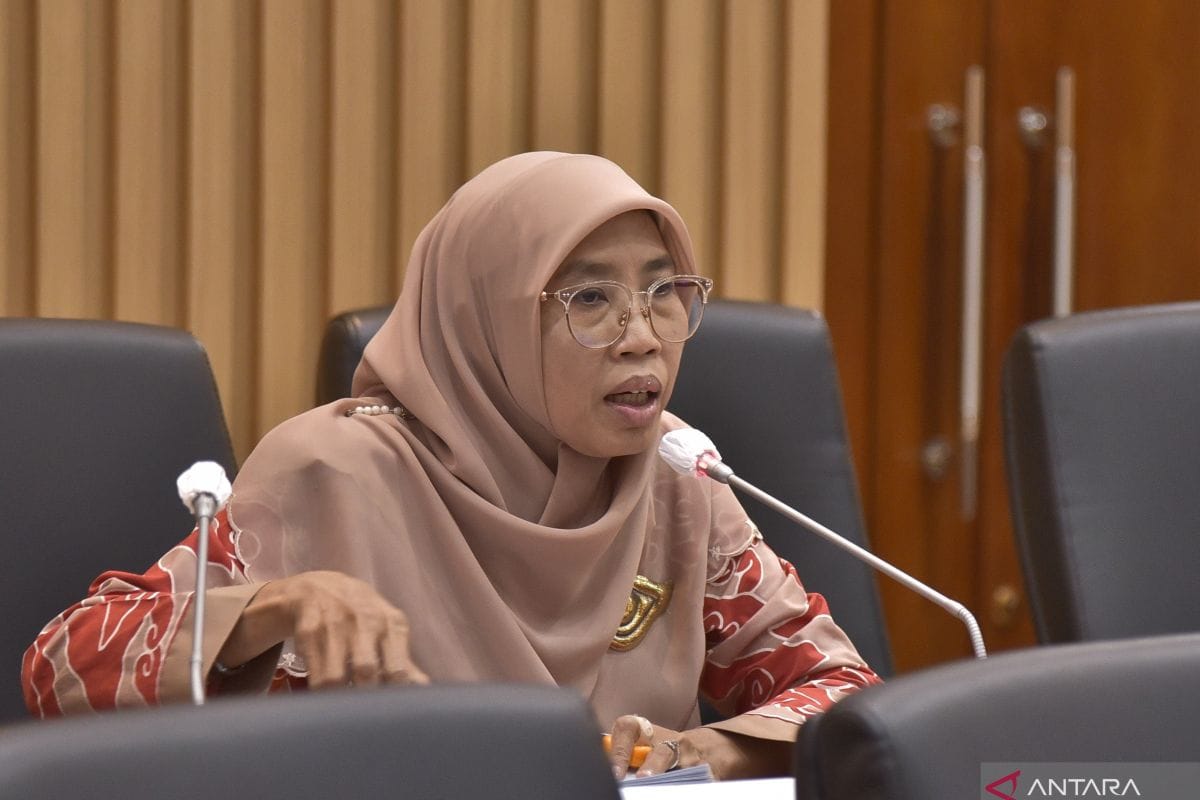 Netty Kritik Arah Kebijakan Kesehatan: Bukan Kekurangan Dokter, Distribusi yang Masih Amburadul