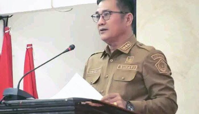 Bupati Nisel Sokhiatulo Laia Hadiri Pengesahan Ranperda Pertanggungjawaban APBD 2025