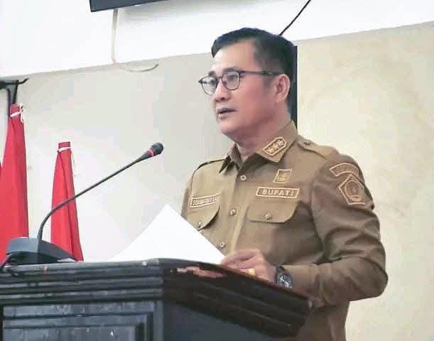 Bupati Nisel Sokhiatulo Laia Hadiri Pengesahan Ranperda Pertanggungjawaban APBD 2025