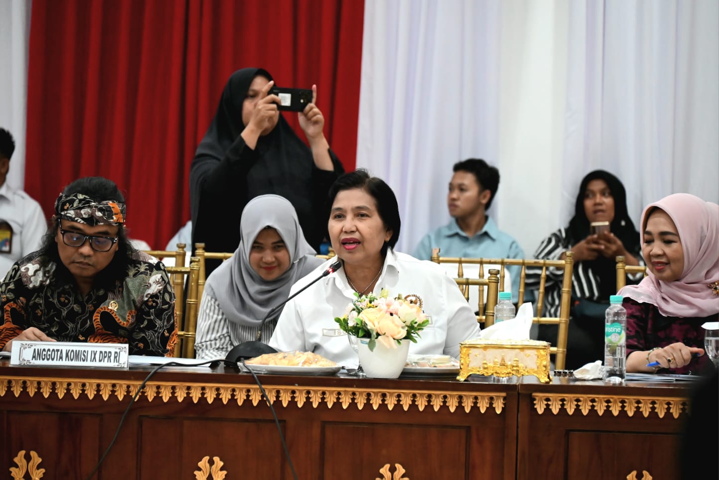 Irma Suryani Bongkar Rapuhnya Data Kemiskinan: Angka Turun di Atas Kertas, Lansia Terpaksa Terus Bekerja