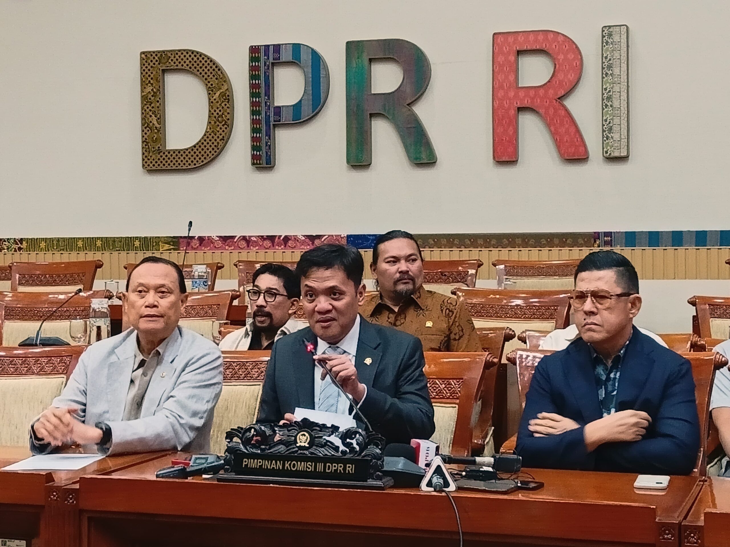 Komisi III DPR Dukung Pengusutan Korupsi Batu Bara, Habiburokhman: Siapa Pun yang Terlibat Harus Diproses Hukum
