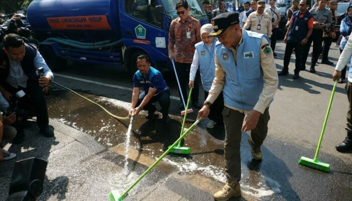 Kota Malang Jadi Tuan Rumah Kick Off Gerakan Indonesia Bersih, Wali Kota: Budaya Bersih Harus Dimulai dari Tingkat Paling Bawah