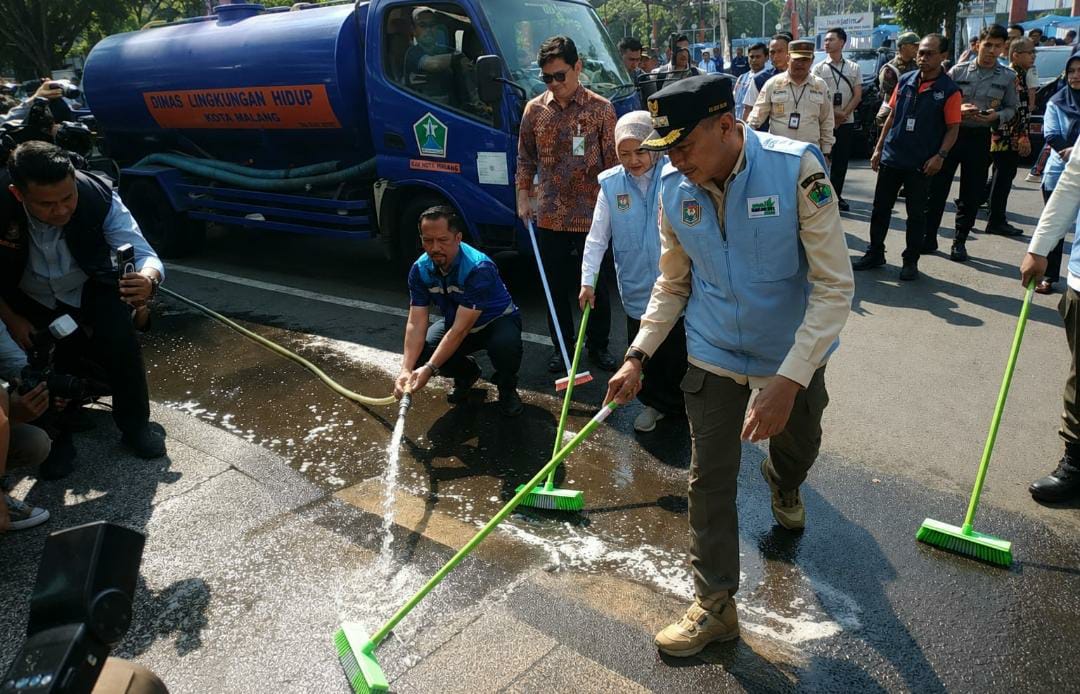 Kota Malang Jadi Tuan Rumah Kick Off Gerakan Indonesia Bersih, Wali Kota: Budaya Bersih Harus Dimulai dari Tingkat Paling Bawah