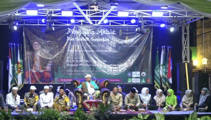 Semarak 1 Muharram 1448 H, Warga Semambung Wonoayu Gelar Pengajian Akbar dan Arak Gunungan Keliling Desa