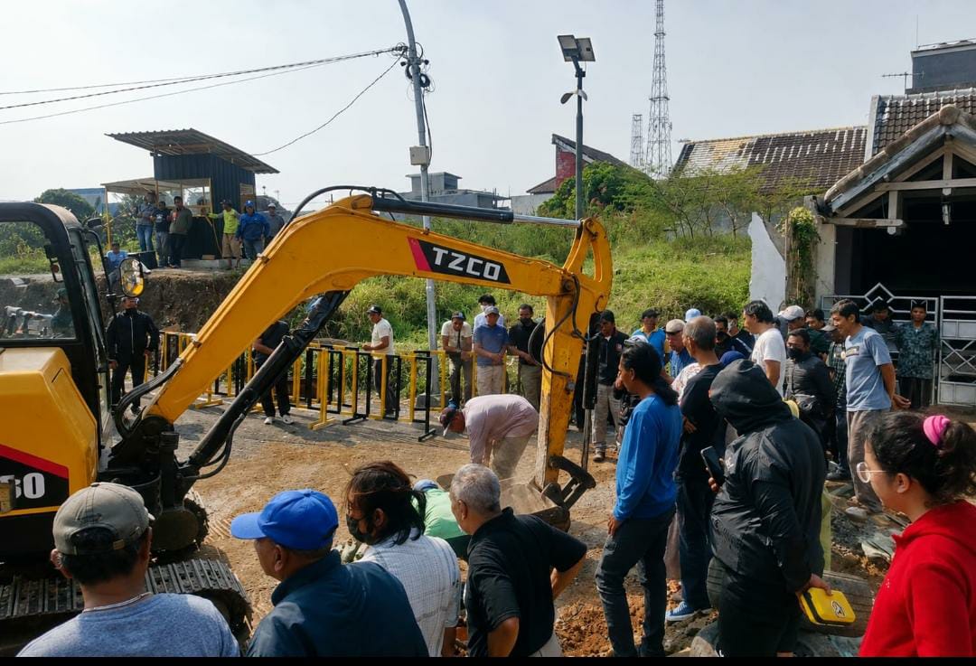 Pembongkaran Tembok Griya Shanta Picu Ketegangan, Pemkot Diminta Tetap Patuh Putusan Hukum