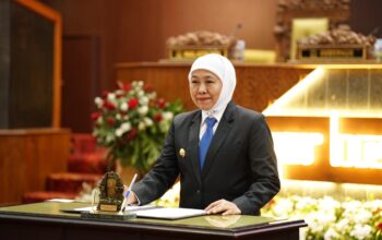 APBD 2025 Disetujui DPRD, Khofifah Paparkan Lonjakan Wisata hingga Ribuan Lulusan SMK Tembus Pasar Kerja Internasional