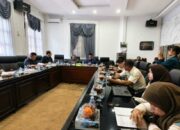 Komisi B DPRD Kota Malang menggelar rapat kerja bersama Bapenda Kota Malang untuk membahas pertanggungjawaban pelaksanaan APBD Tahun Anggaran 2025.(foto:sudutkota.id/mit)