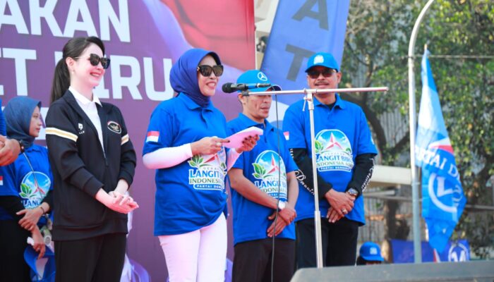 Hadiri HUT ke-25 Partai Demokrat, Wabup Sidoarjo, Mimik Idayana Ajak Masyarakat Gencarkan Gerakan Tanam Pohon