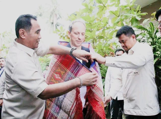 Wabup Nisel Dampingi Gubernur Sumut Sambut Kedatangan Dubes Prancis Di Hotel Baga
