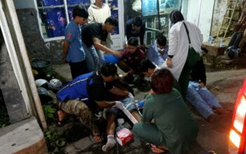 Tiga Remaja Asal Pasuruan Alami Kecelakaan Tunggal di Simpang Sumber Porong, Diduga Pengendara Mengantuk