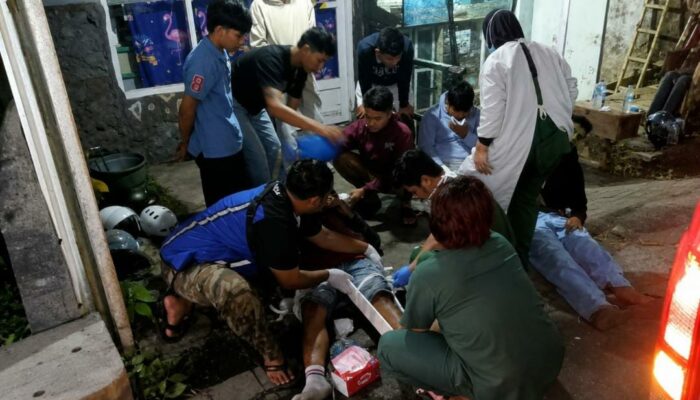 Tiga Remaja Asal Pasuruan Alami Kecelakaan Tunggal di Simpang Sumber Porong, Diduga Pengendara Mengantuk