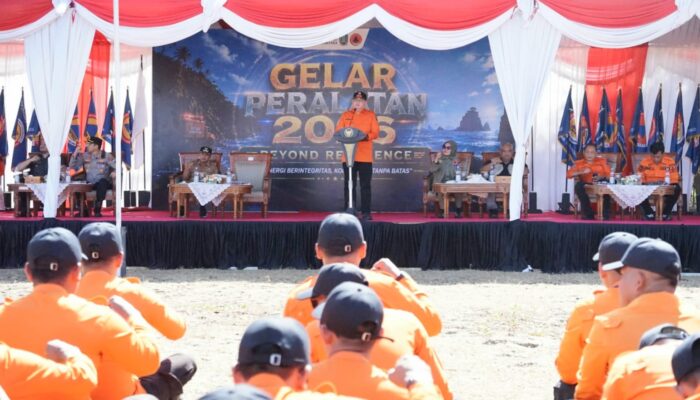 Ratusan Personel BPBD Se-Jatim Simulasi Penanganan Bencana di Gelar Peralatan 2026