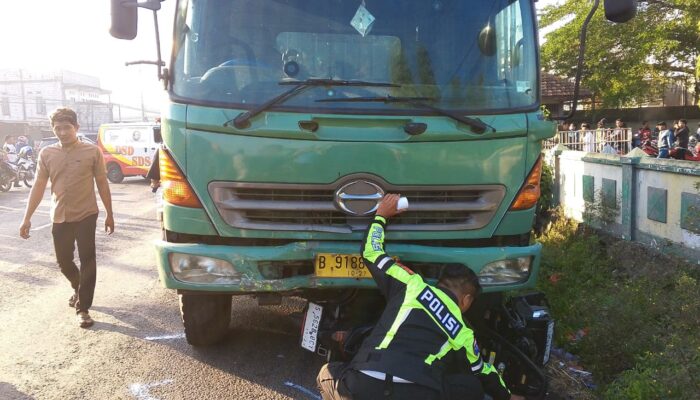 Truk Rem Blong Tabrak 3 Motor dan 4 Pejalan Kaki di Jogoroto Jombang, 2 Meninggal