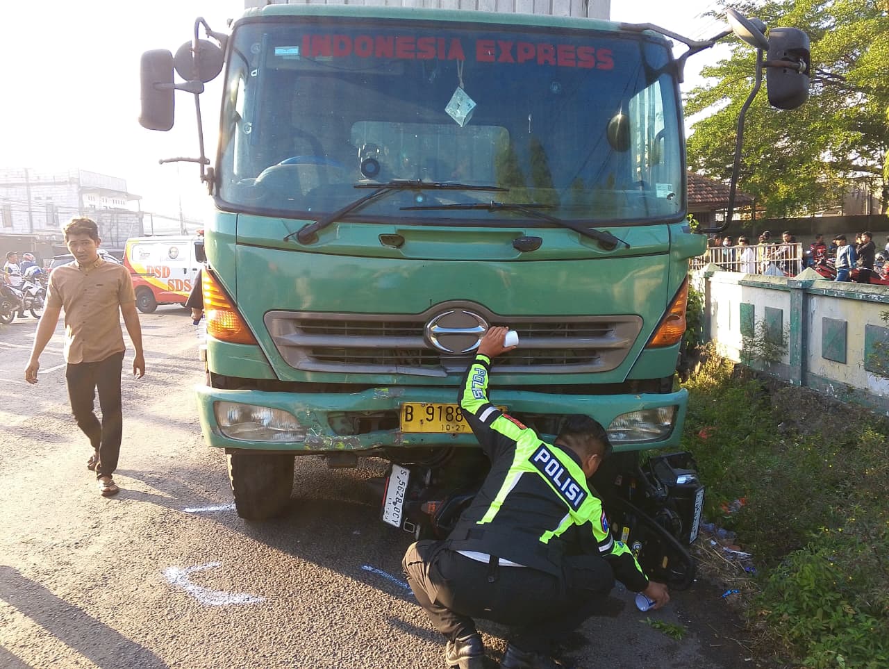 Truk Rem Blong Tabrak 3 Motor dan 4 Pejalan Kaki di Jogoroto Jombang, 2 Meninggal
