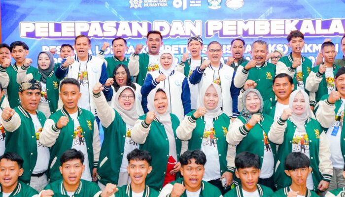 Gubernur Khofifah Lepas 45 Kontingen LKS Jatim 2026, Target Raih Juara Umum Ke-4 Kali