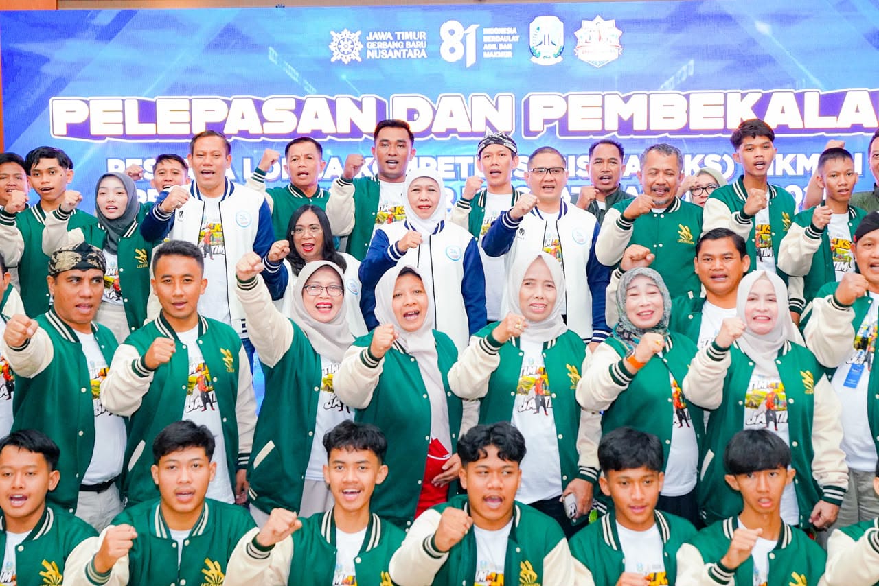 Gubernur Khofifah Lepas 45 Kontingen LKS Jatim 2026, Target Raih Juara Umum Ke-4 Kali