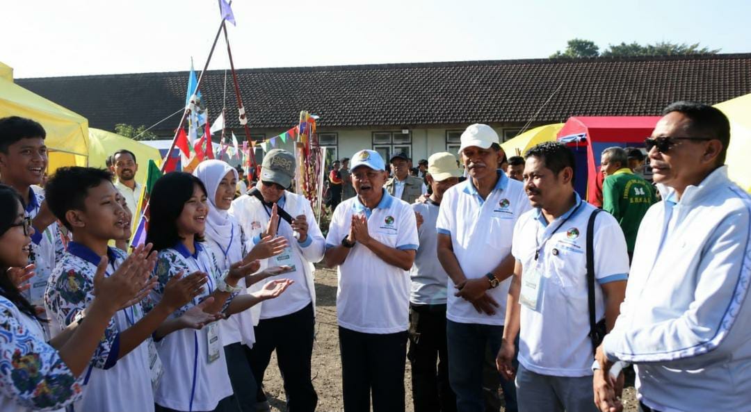 Ratusan Peserta Ramaikan Jalan Sehat Harkop ke-79, Wali Kota Malang Dorong Transformasi Koperasi yang Modern dan Berdaya Saing