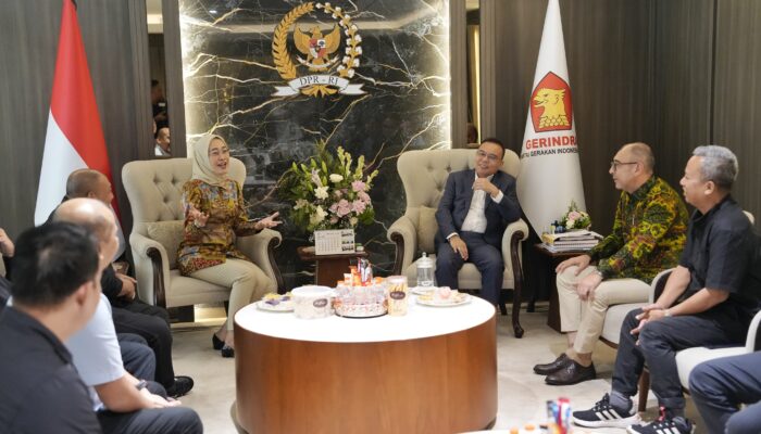DPR Fasilitasi Titik Temu Sengketa Ketenagakerjaan di SGN, Bonus dan Remunerasi Mulai Dibahas