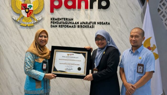 Disdukcapil Kota Malang Pecahkan Standar Pelayanan, KemenPANRB Anugerahkan Predikat Menuju WBBM