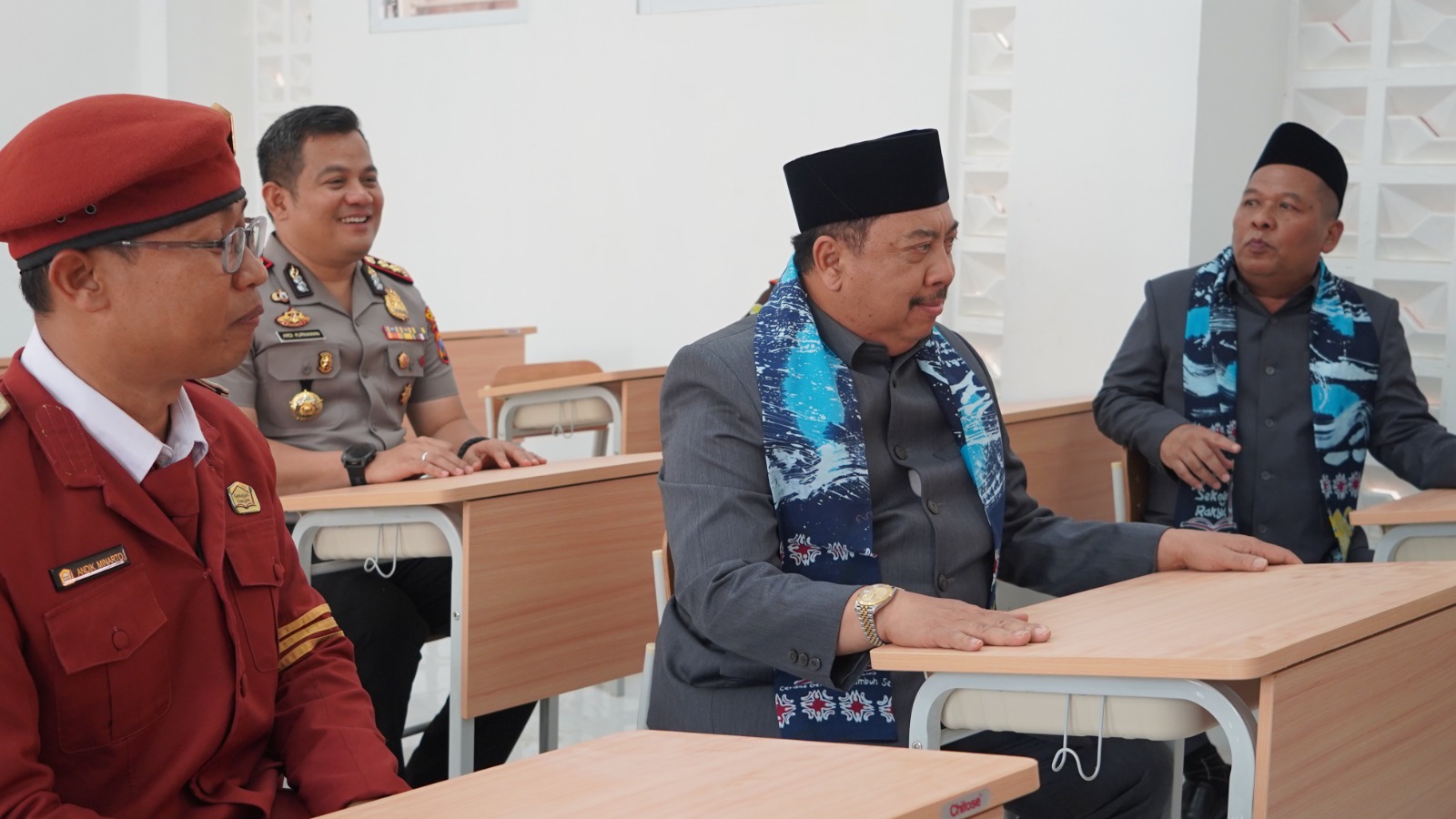 Gedung Permanen Sekolah Rakyat Jombang Resmi Digunakan, MPLS Dibuka Bupati Warsubi