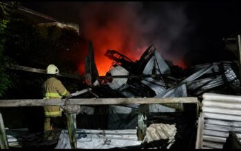 Bakar Sampah Tanpa Pengawasan, Tumpukan Rongsokan di Kepanjen Ludes Terbakar