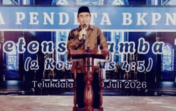 Kepala Kemenag Nisel Tekankan Kualitas Pelayanan saat Hadiri Raker Pendeta BKPN