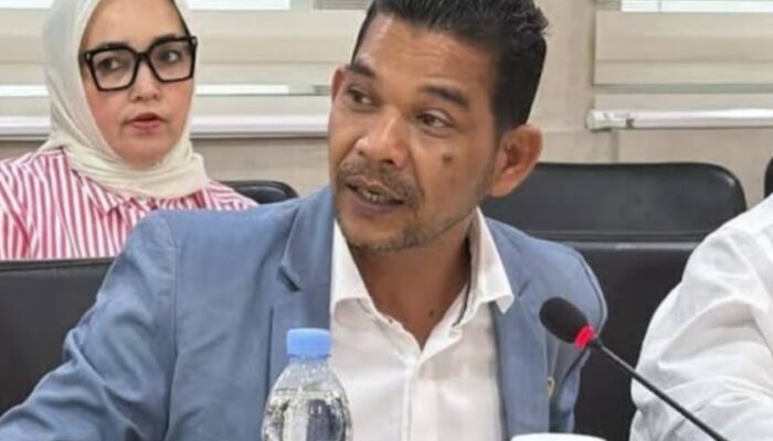 Azhari Cage Pulangkan Jenazah Warga Bireuen dan Dua Anaknya dari Malaysia