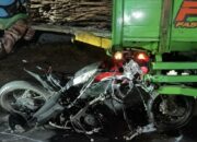 Diduga Tabrak Truk Bermuatan Tebu di Bawah Tol Sidodadi Lawang, Pemotor Dikabarkan Tewas di Lokasi
